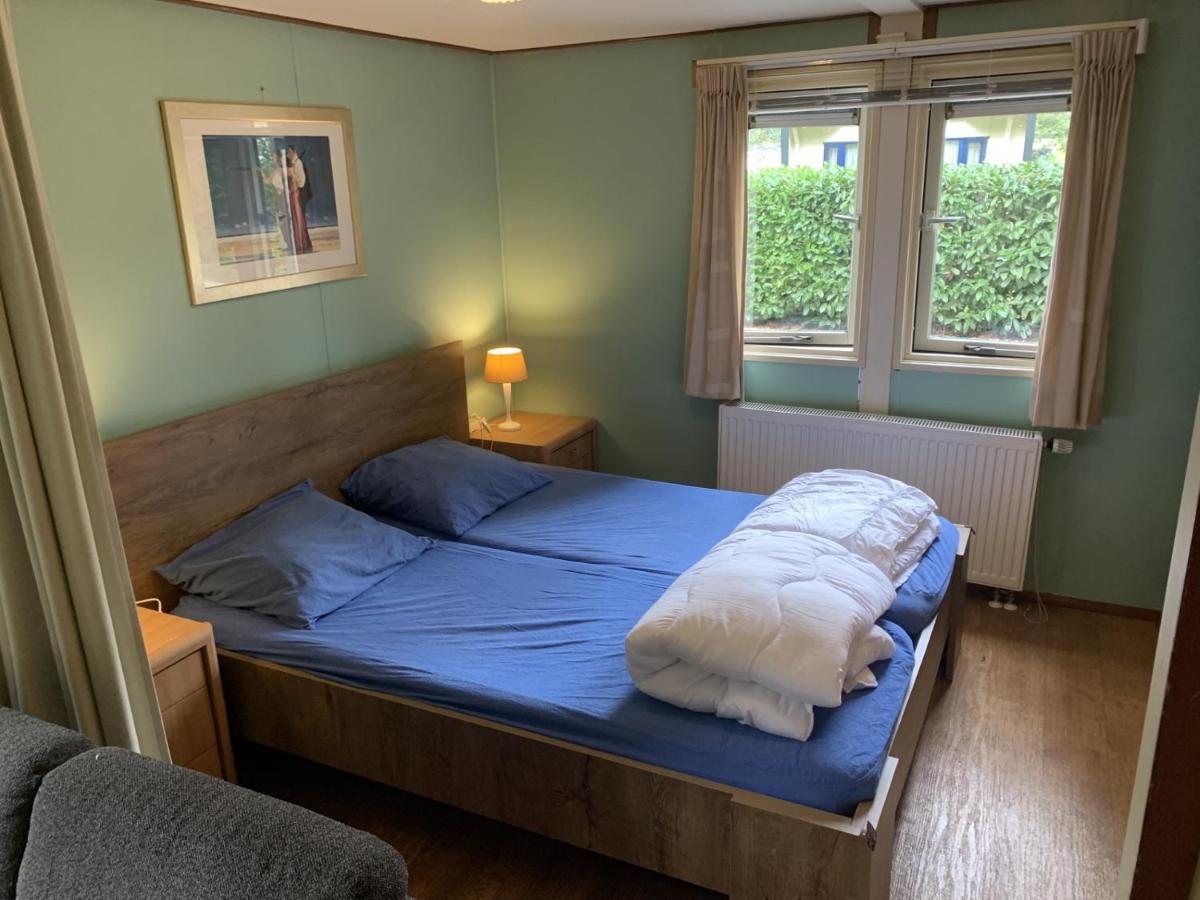 הוילה Sfeervolle Chalet Met Terras, H14 De Veldkamp, Epe, Voor 4 Personen מראה חיצוני תמונה